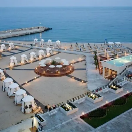 Resort Imperial And Spa, Riviera Club