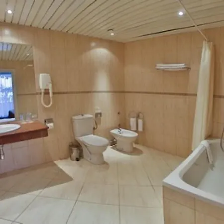 Resort Imperial And Spa, Riviera Club