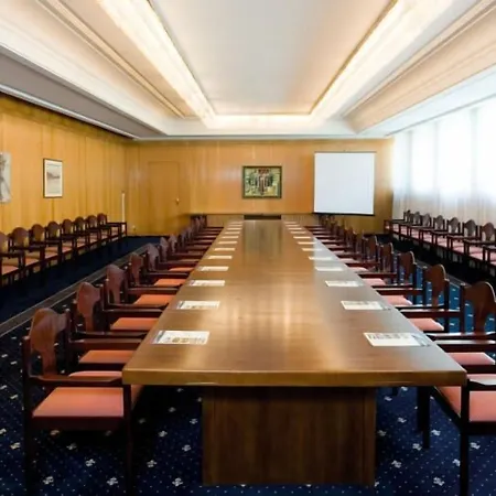 Resort Imperial And Spa, Riviera Club